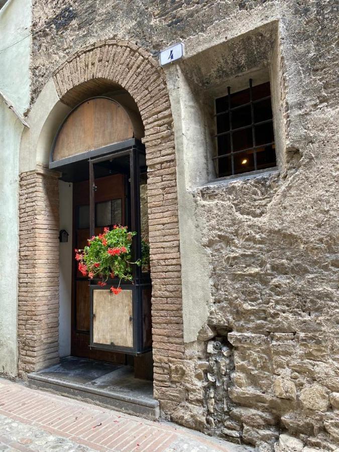 Montella 2 Daire Spoleto Dış mekan fotoğraf